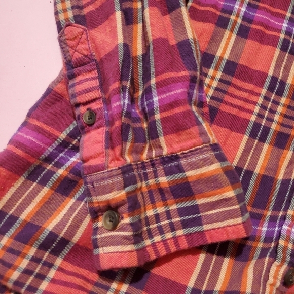 🍁 Fall Plaid Long Sleeve Adjustable Sleeves Boyfriend Top Aeropostale 🍁 - Picture 3 of 7